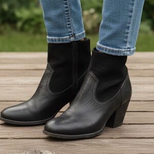 Frye Tessa Zip Short Black Suede Real Leather Zip Up Heeled Round Toe Ankle Boot